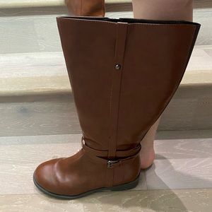 AMERICAN EAGLE WOMENS BOOTS